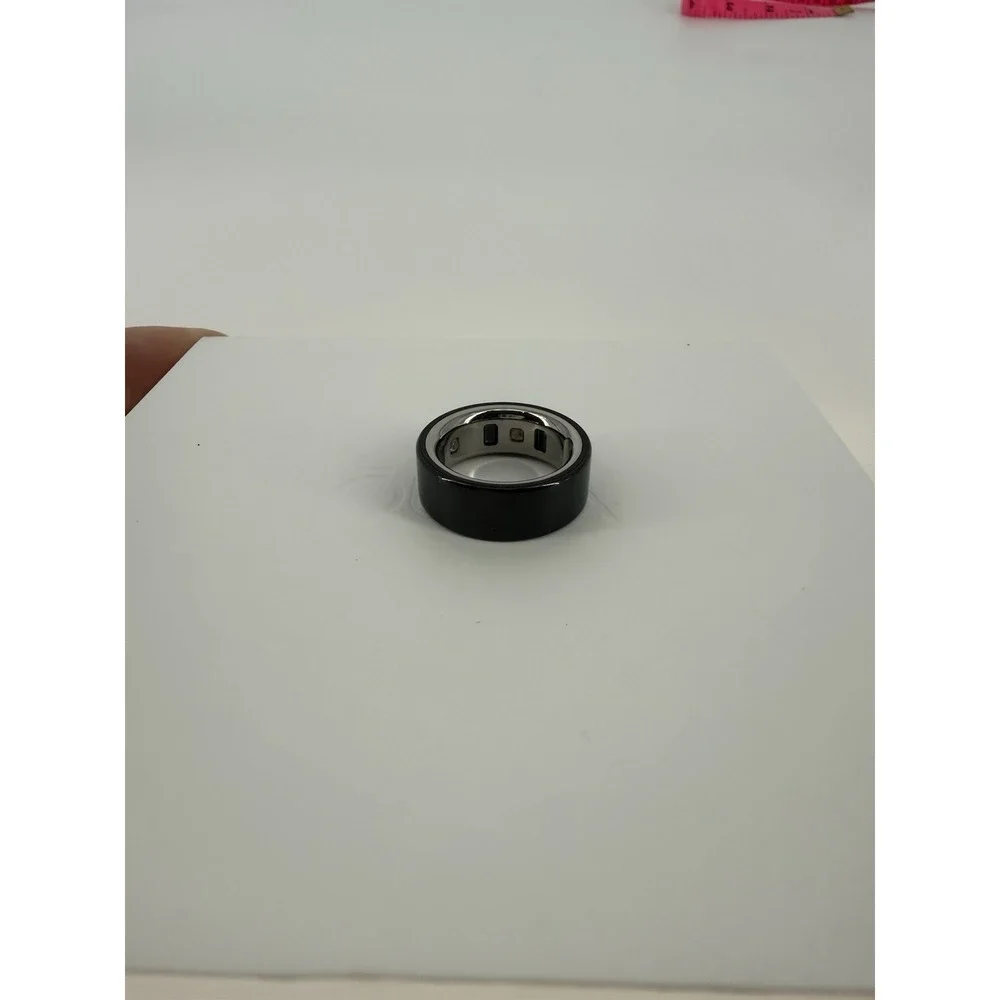 ŌURA - Oura Ring 4, Black, Size 7 w/ Charger Excellent Condition Smart Tracker